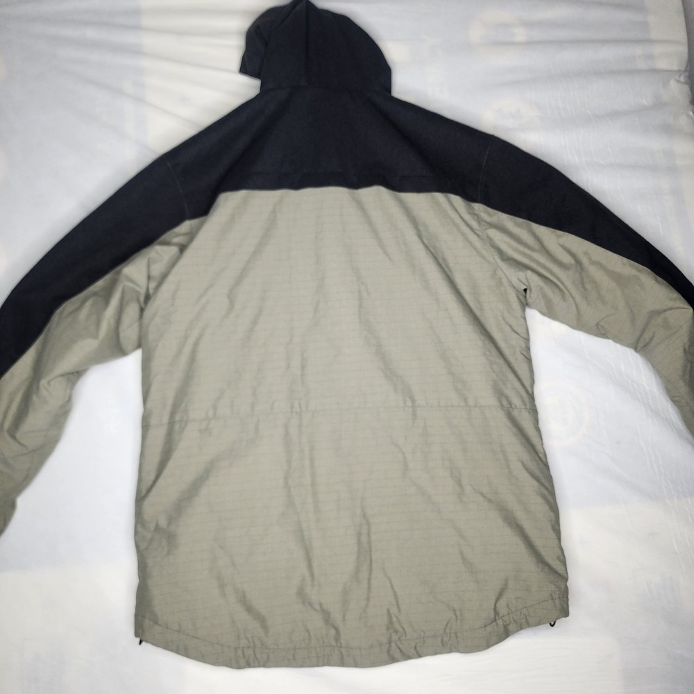 Body Glove Mens M Sz Snowboard Jacket Waterproof Hooded Pockets Winter Coat Warm - Picture 2 of 8